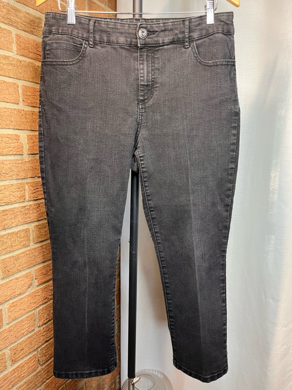CHICO'S PLATINUM Women’s Figure Flattering Black Stretch Slim Jeans